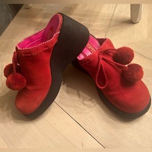 Esprit Red Leather Twinkie Clogs with Puff balls size 7